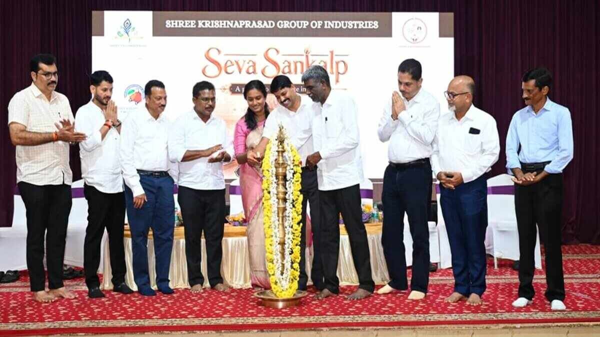 kundapura Vandaru Sri Krishnaprasad Foundation donates 93 lakh aid distribution