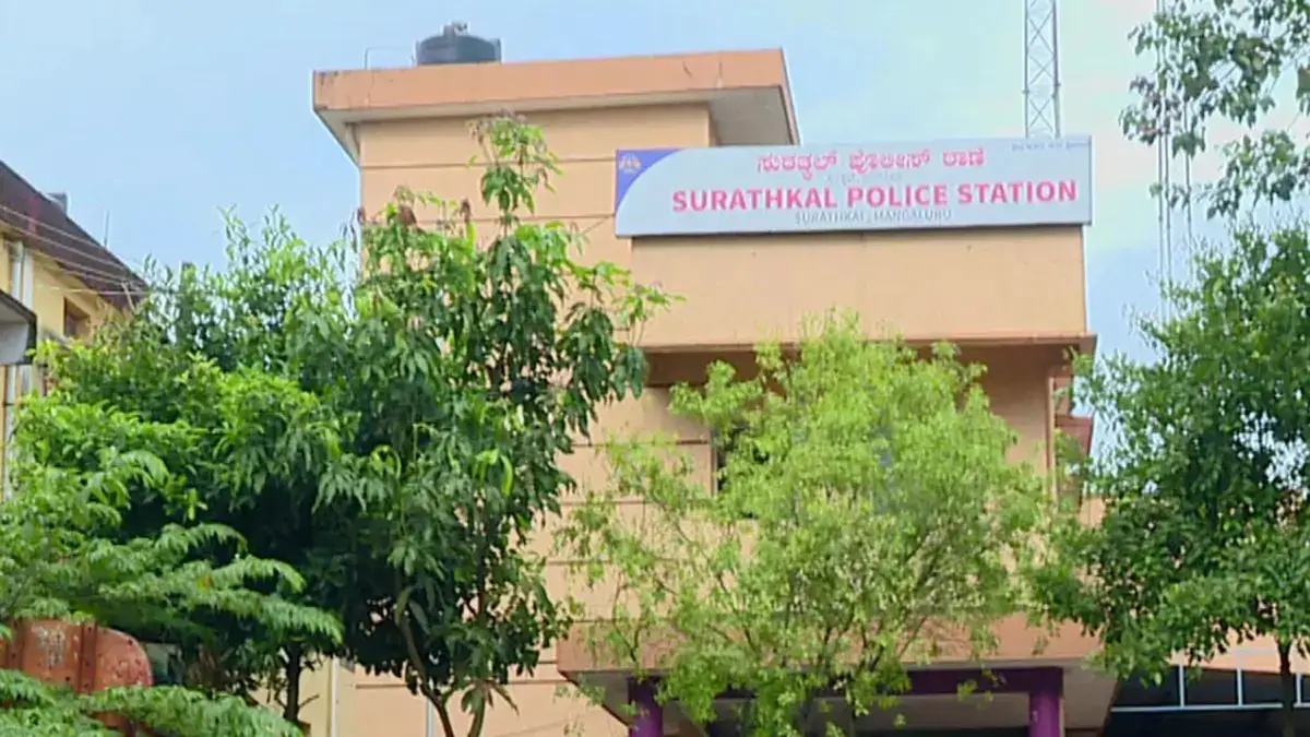 ಮಂಗಳೂರು : ಅಪಾರ್ಟ್ಮೆಂಟ್ನಿಂದ ಜಿಗಿದು ಎಂಬಿಬಿಎಸ್ ವಿದ್ಯಾರ್ಥಿನಿ ಆತ್ಮಹತ್ಯೆ